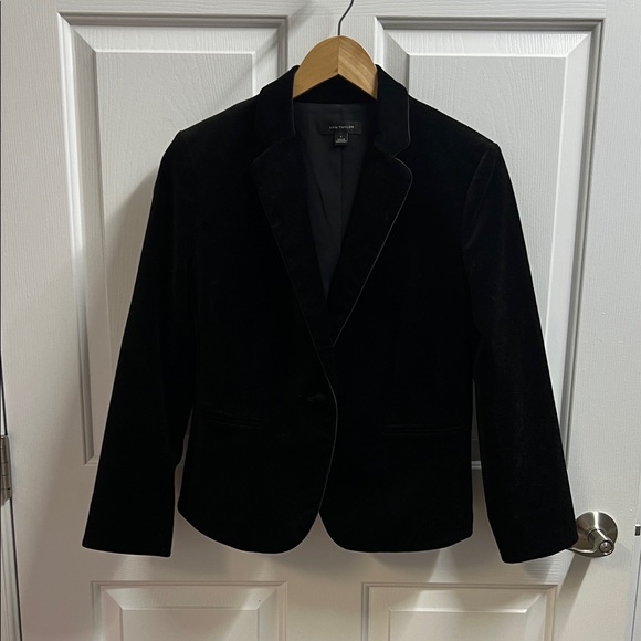 Ann Taylor Women's Black Blazer jacket velvet size 6 - Picture 1 of 7